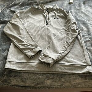 Nike men’s quarter zip almost new grey color xl size